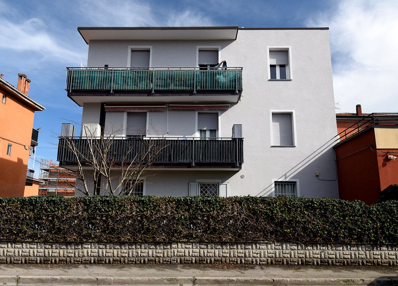 balcony, architecture, building, house, structure, home